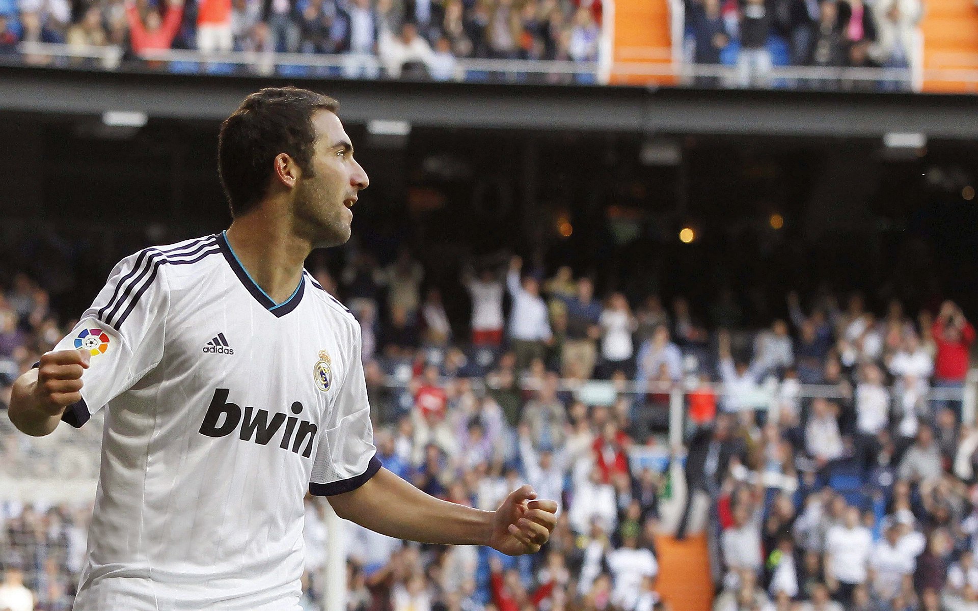 广州队士气爆棚，欧冠八强战遇上北京首钢，目标明确直指晋级(主升浪起爆点主图指标源码)